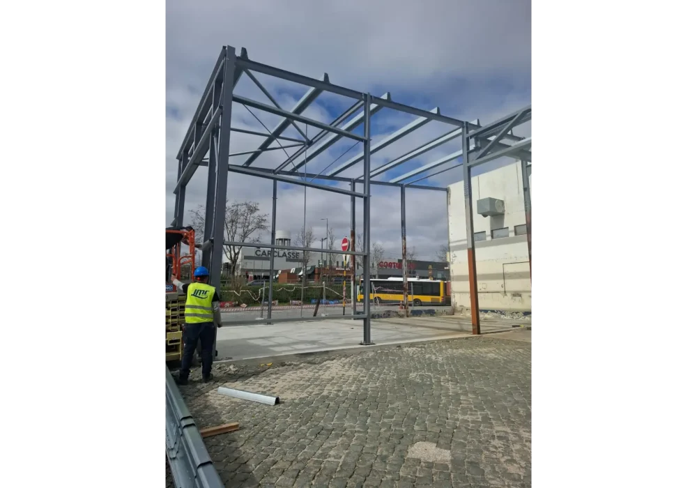transporte-instalacao-da-estrutura-metalica-carris
